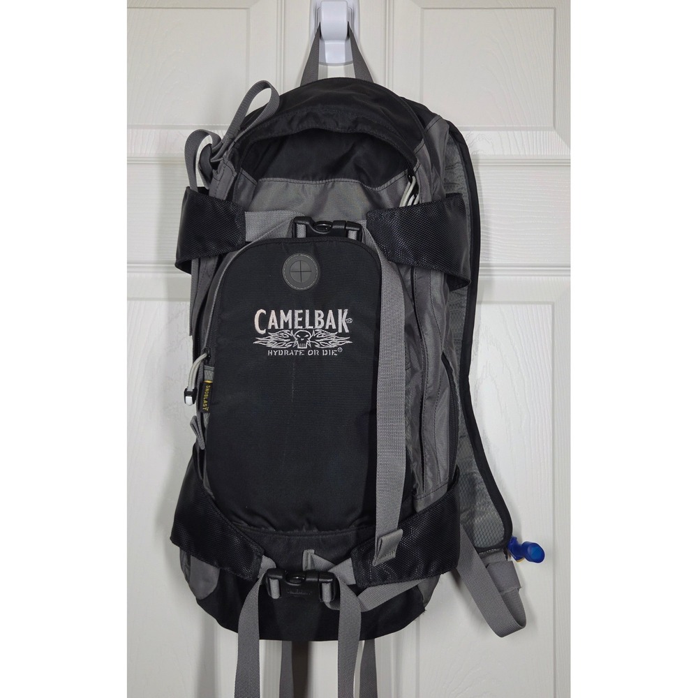 Vintage CamelBak SnoBlast Hydration Backpack Hydrate or Die Skull w/ Reservoir